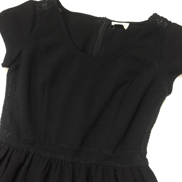 Pins & Needles | Little Black Dress - Picture 5 of 8